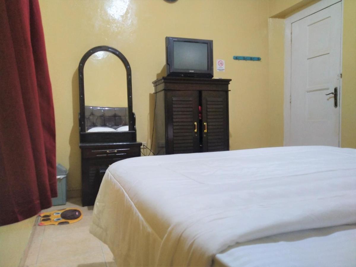 Hotel Pekalongan Syariah Mitra Reddoorz Exterior foto