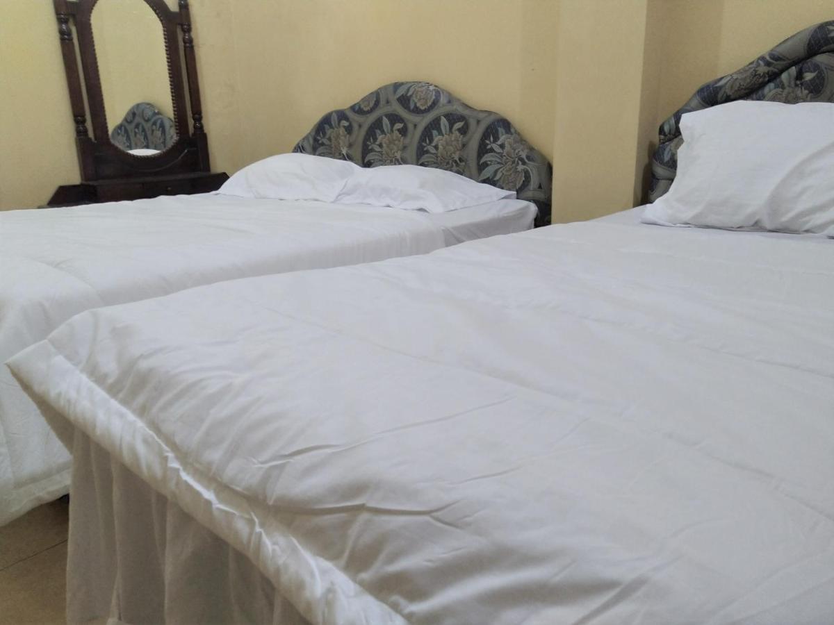 Hotel Pekalongan Syariah Mitra Reddoorz Exterior foto